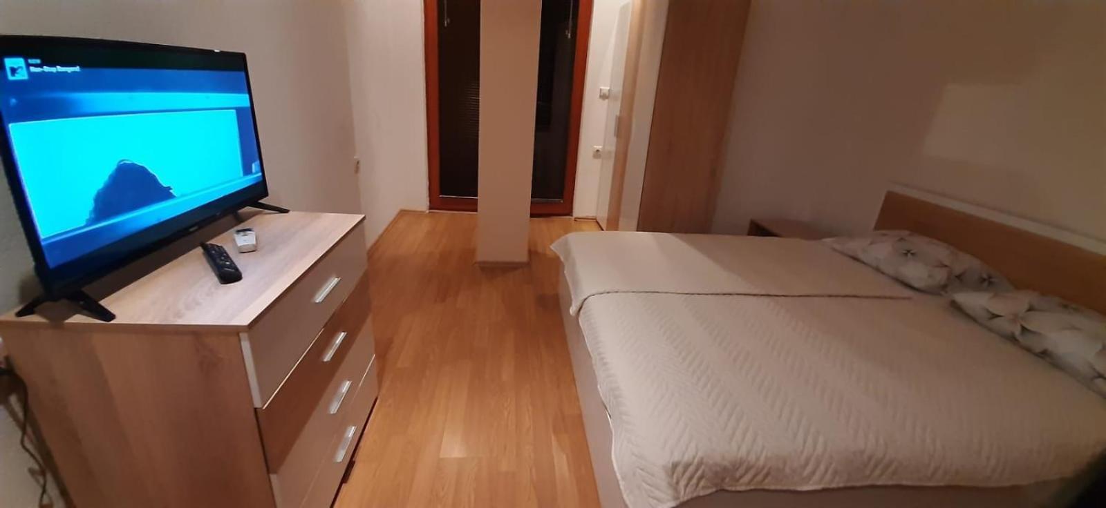 Riki 3 Near Bus Station Apartment