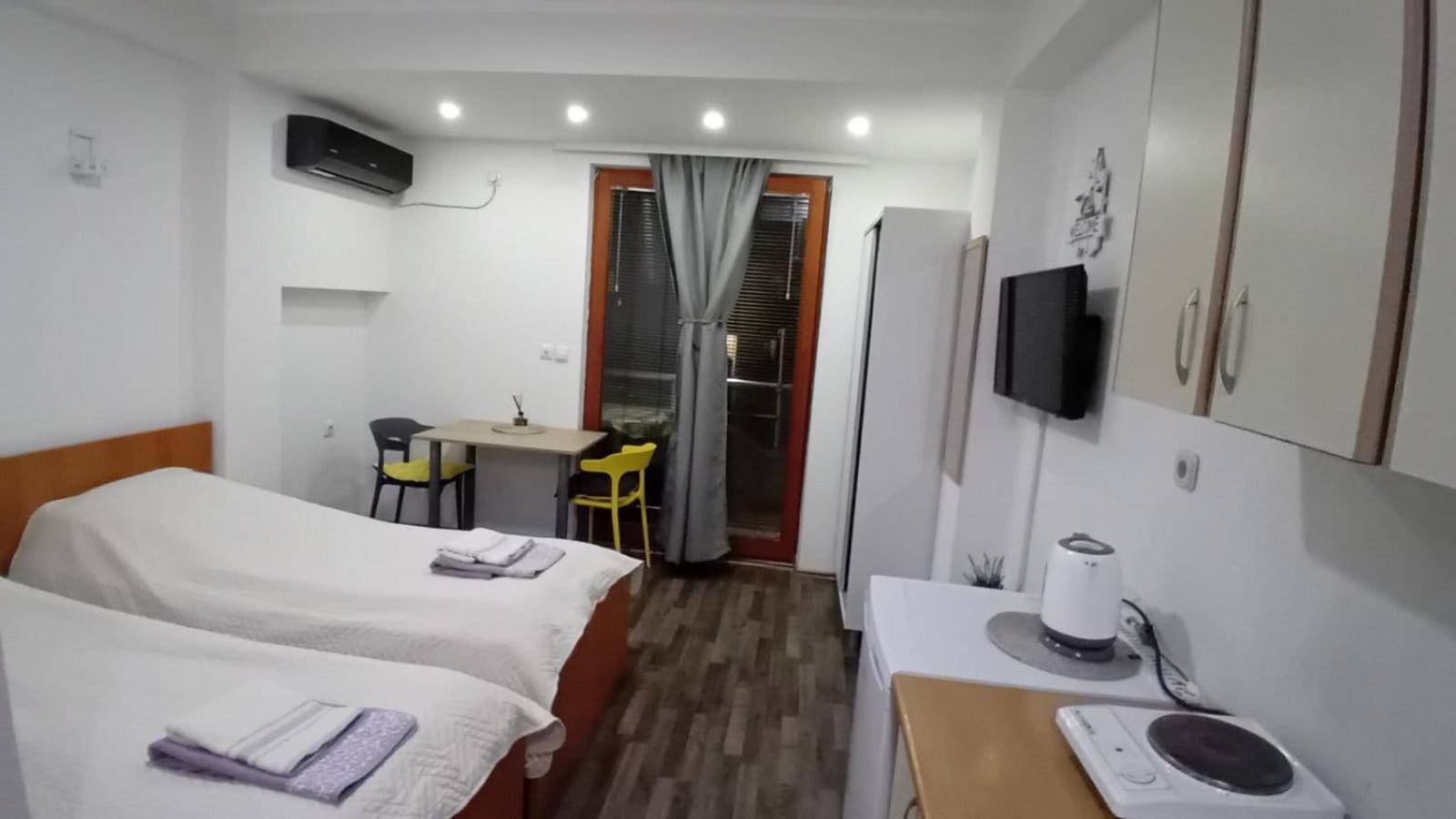 Apartment Riki 3 Near Bus Station *